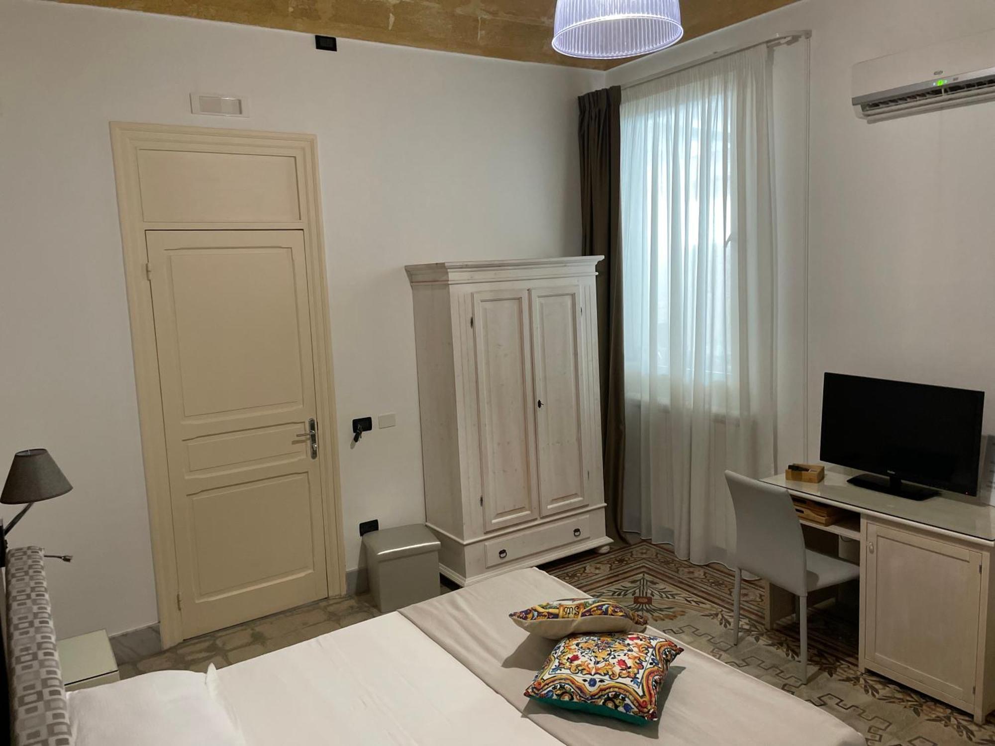 Casa Vacanze Woodhouse Марсала Экстерьер фото